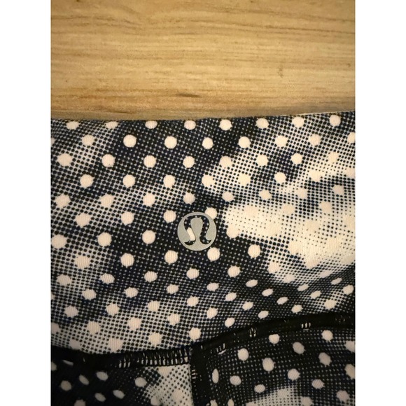 Lululemon Wunder Under Crop Leggings Size 6 Black White Polka Dot Floral Print - Picture 2 of 6